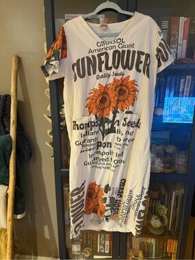 Sunflower Graphic Midi Dress - White with Orange Floral Print